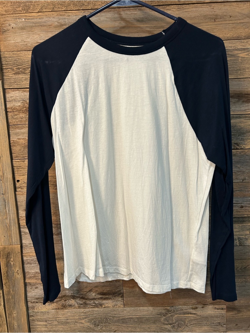Old Navy Classic White & Navy Long Sleeve Raglan Shirt* - size M